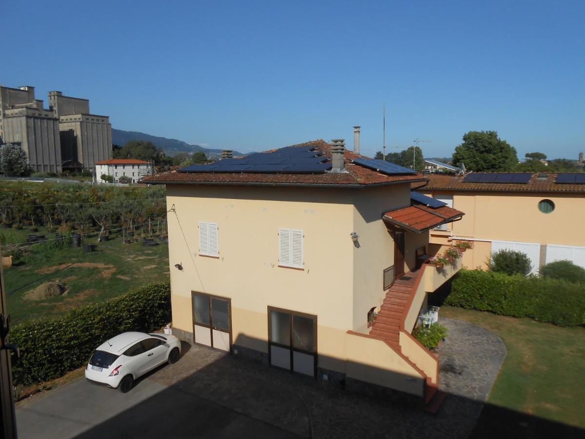 Casa Vacanze Orsi Lucca Exterior foto