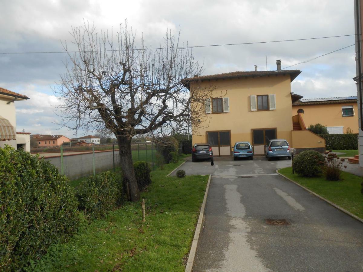 Casa Vacanze Orsi Lucca Exterior foto